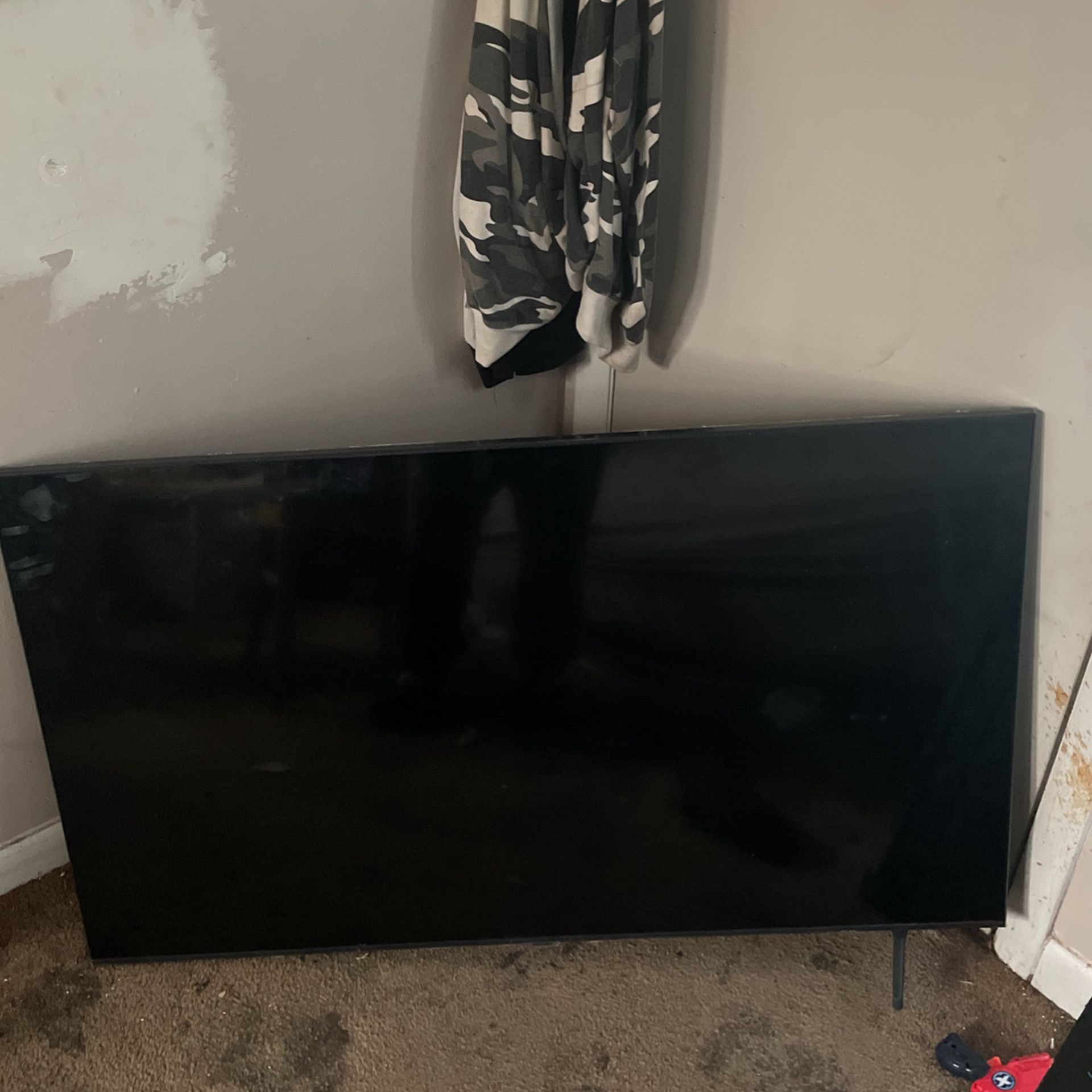 TV For Sale First Come First Serve 