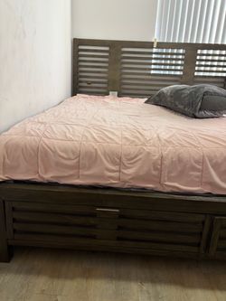 belize King headboard and Bed frame