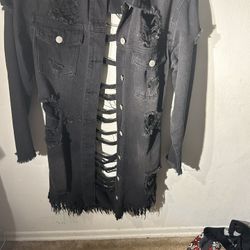 Distressed Jean Jacket Size M 