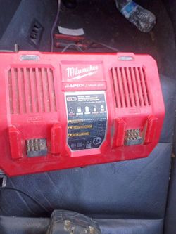 Milwaukee M18 rapid charge charger/ 2 M18 batteries one 8.0ah and one 5.0ah