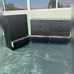 Dresser set/ Eight and five drawers dresser