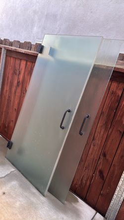 Frameless Frosted Glass Shower Door with Hardware