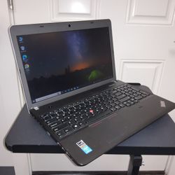 Lenovo ThinkPad E540 15.6" Core i5-4200M 2.5GHz 8GB 240GB SSD Win10