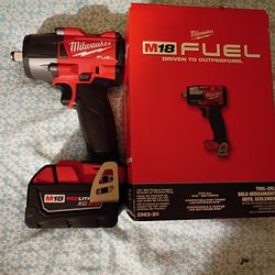 Milwaukee Fuel Mid Torque. With Xc5.0 https://offerup.com/redirect/?o=QmF0ZXJ5Lk5v Charger.