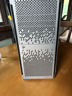 HP ProLiant ML350p Gen8 tower server