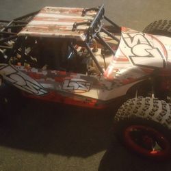 LARGE & FAST LOSI 1/5TH SCALE Off Road MONSTER