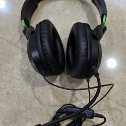 Gaming Headphones  By Green Turtle 