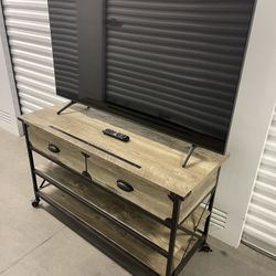 55” SAMSUNG 4K SMART UHD LED TV + TV STAND MEDIA CONSOLE TABLE + BRAND NEW LED LIGHTS