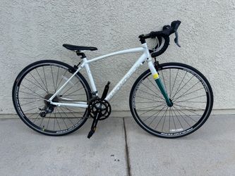 Diamondback Airen sport Road Bike