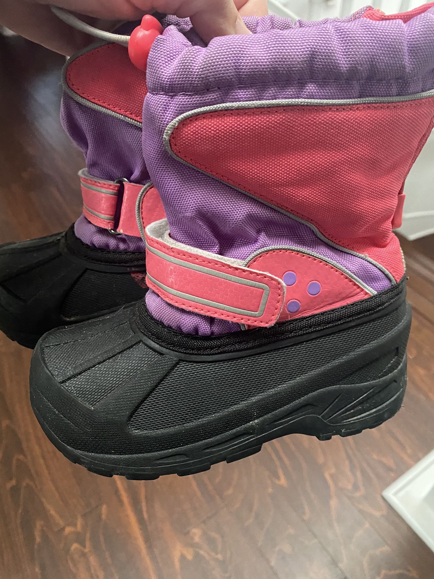 Toddler Girls Snow Boot Size 9/10