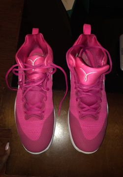 Breast Cancer Nike hyper zoom size 13