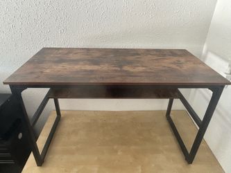New desk for sale