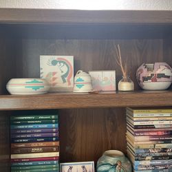 Southwest Home Decor Multiple Prices With This Set In Pastel Colors.  Beautiful And In Excellent Shape.  