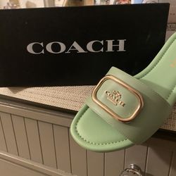 Coach Women’s Size 6 