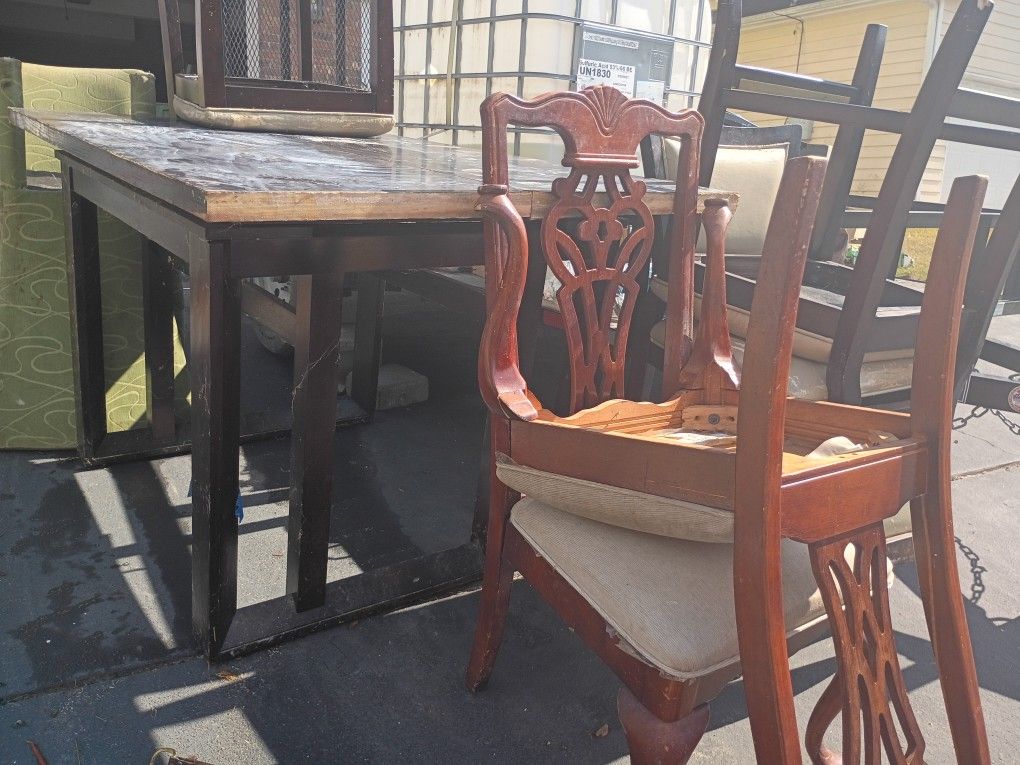 Antique Table With Chairs