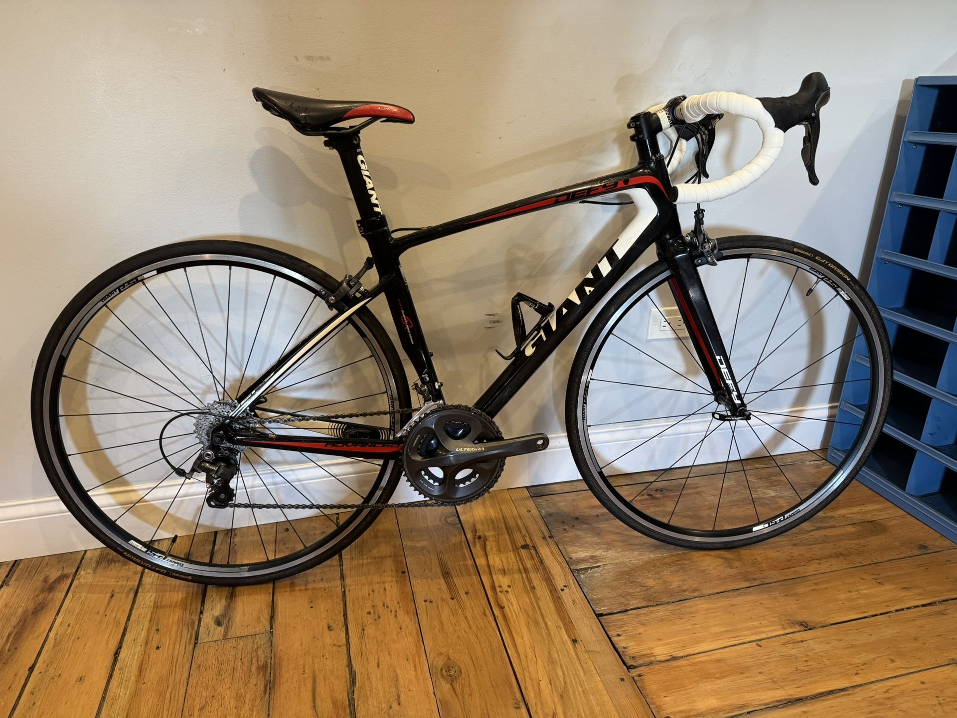Giant Defy Carbon Road Bike