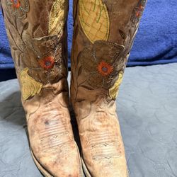 Corral cowboy boots 