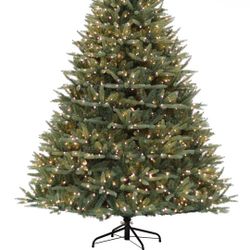 House Of Holiday Puleo International 7.5ft East Hampton PE/PVC Pine Christmas Tree 114-EHP-75