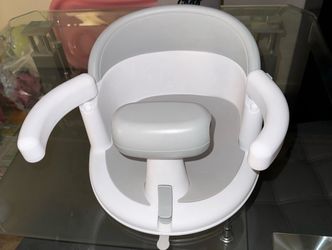 Baby bath seat free with purchase only