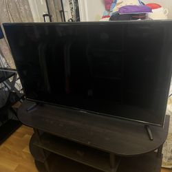 43” Samsung TV With Table 