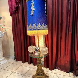 Vintage Elegant Tall Lamp 