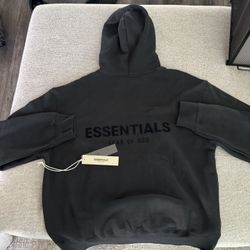 Essential Hoodie 