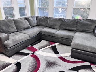 Sofas with carpet urgent sale