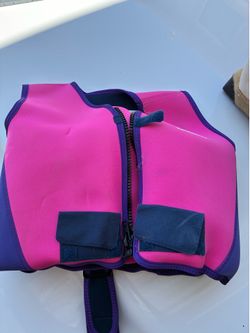 Two kids life vests jackets