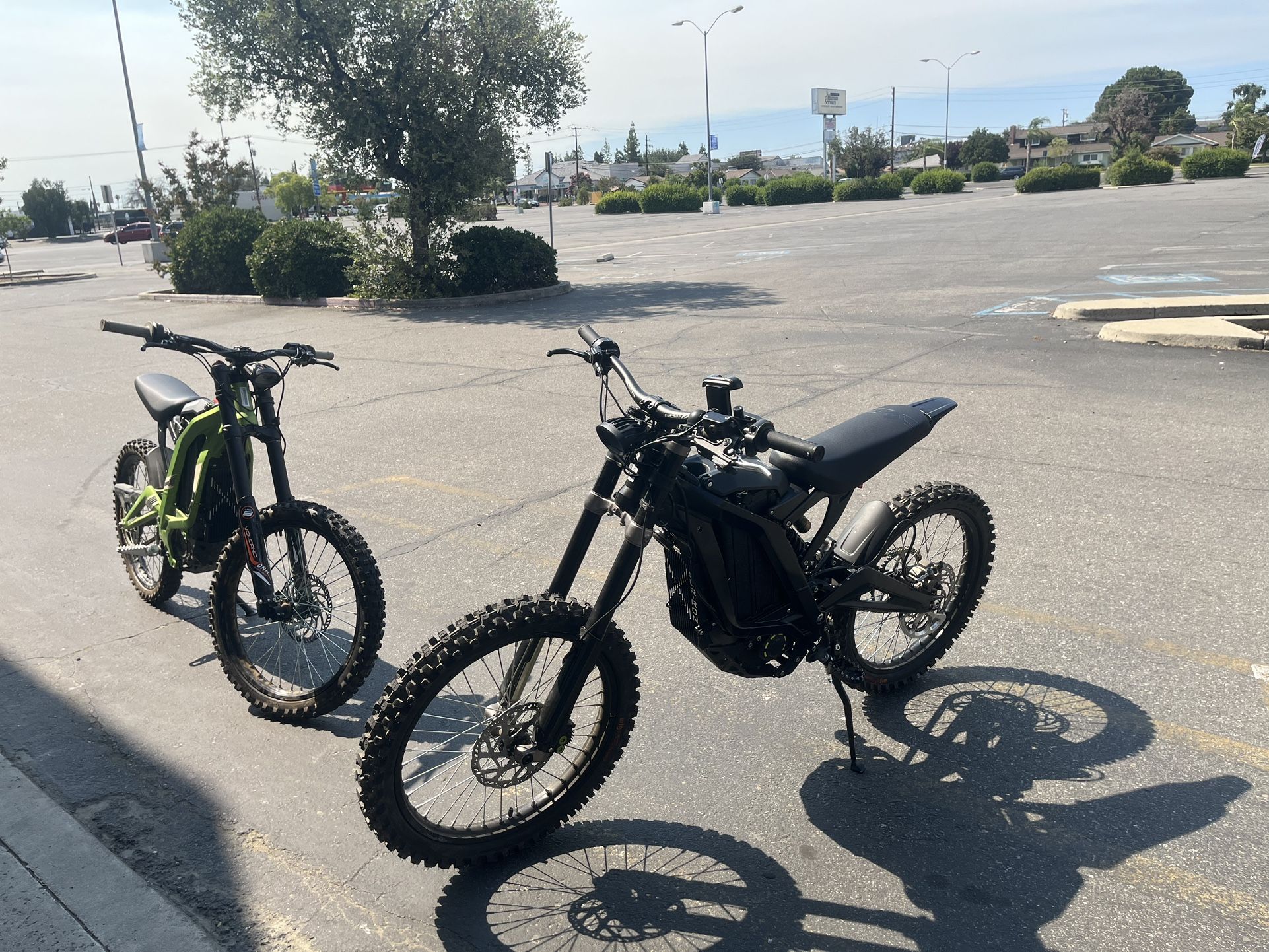 Surron LBX LOW MILES