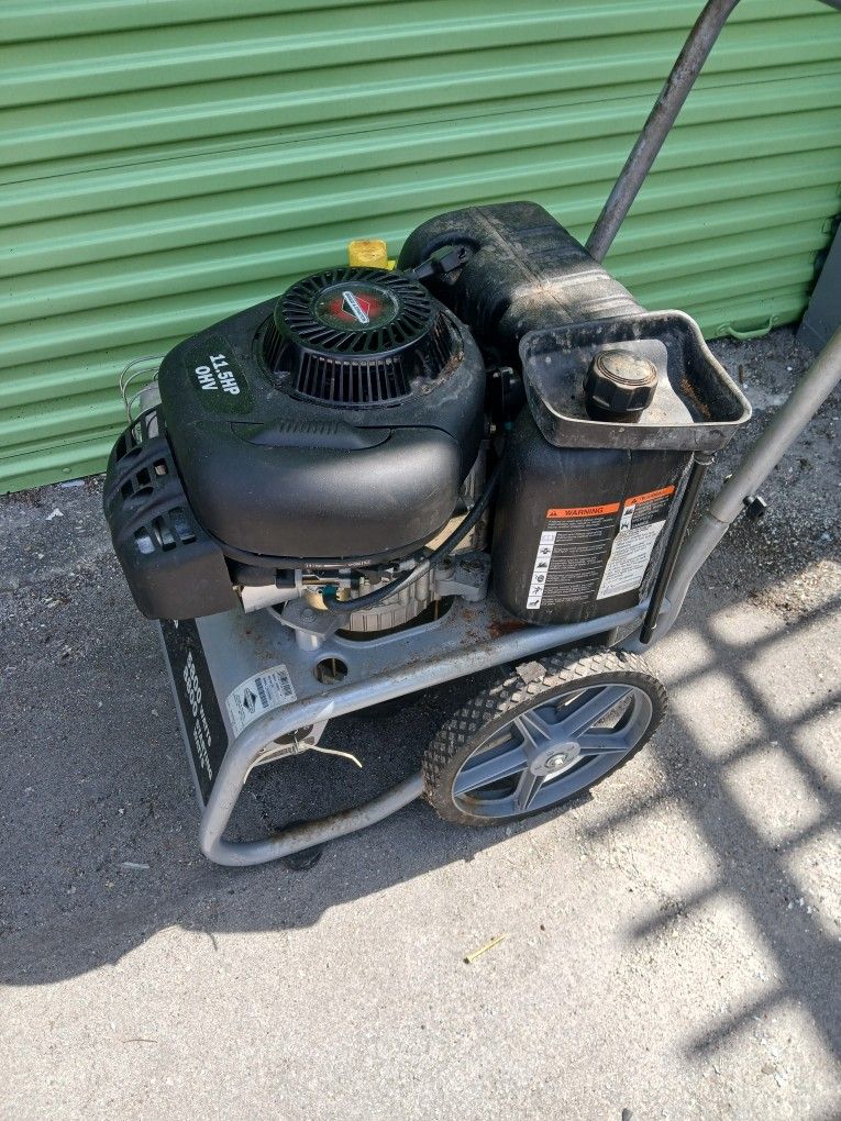 Briggs & Stratton Genarator