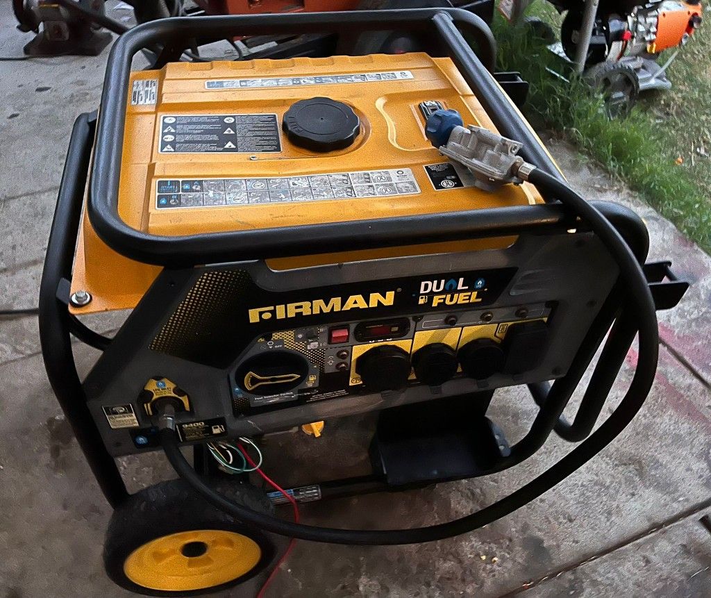 Firman Dual/ Fuel Generator
120/240 Volts