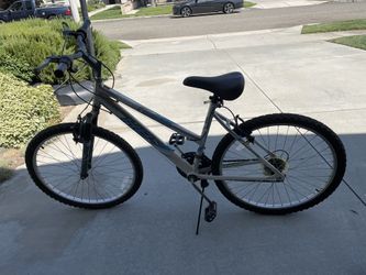 Aluminum Highland Mountain Bike 26”