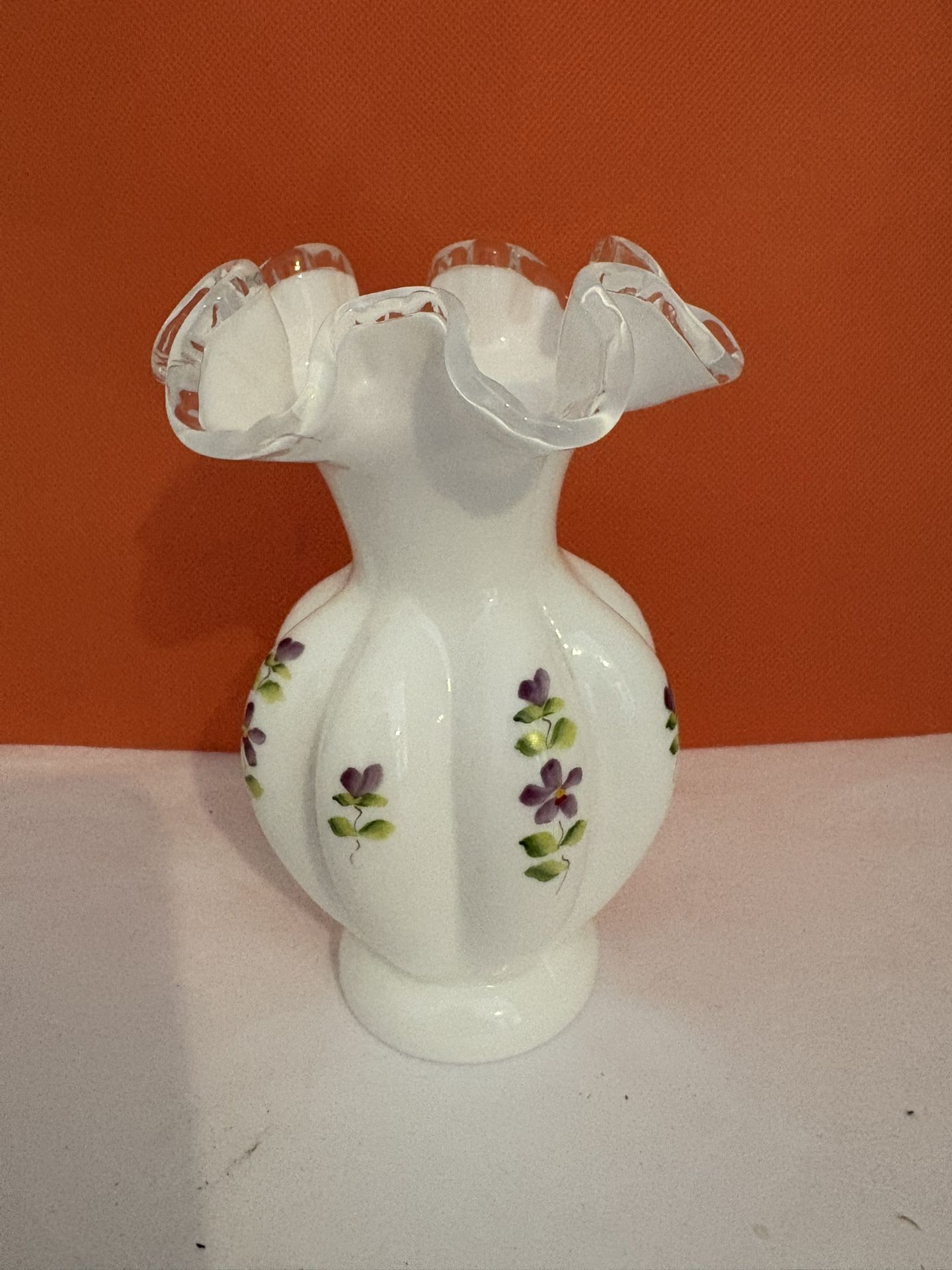 Vintage Fenton Glass Violets in the Snow Ruffled Melon Vase Hand Painted