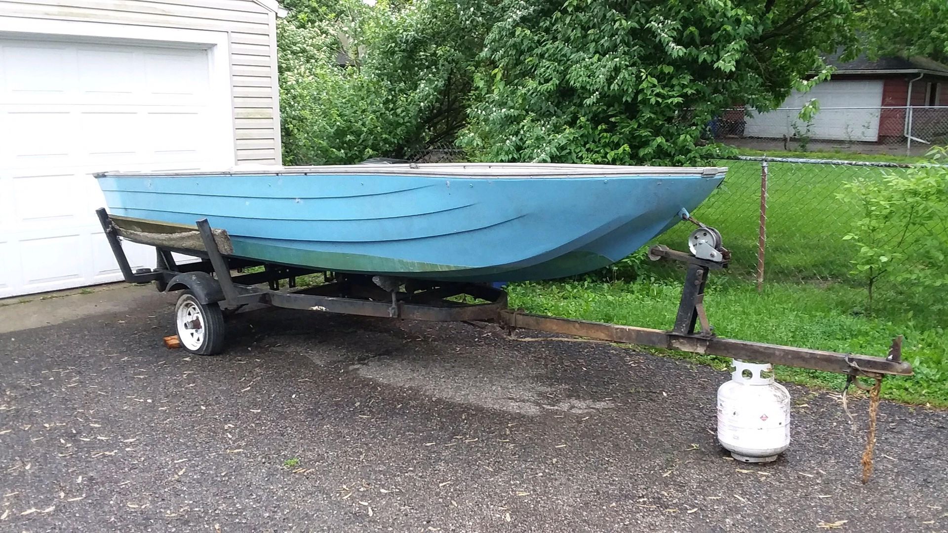 Boat for sale ( moving need it gone) 14 1/2 ft long by 5 ft wide make an offer