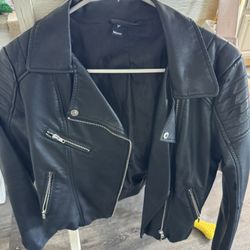 Women’s leather jacket
