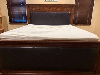 Wood and Leather look King Bed