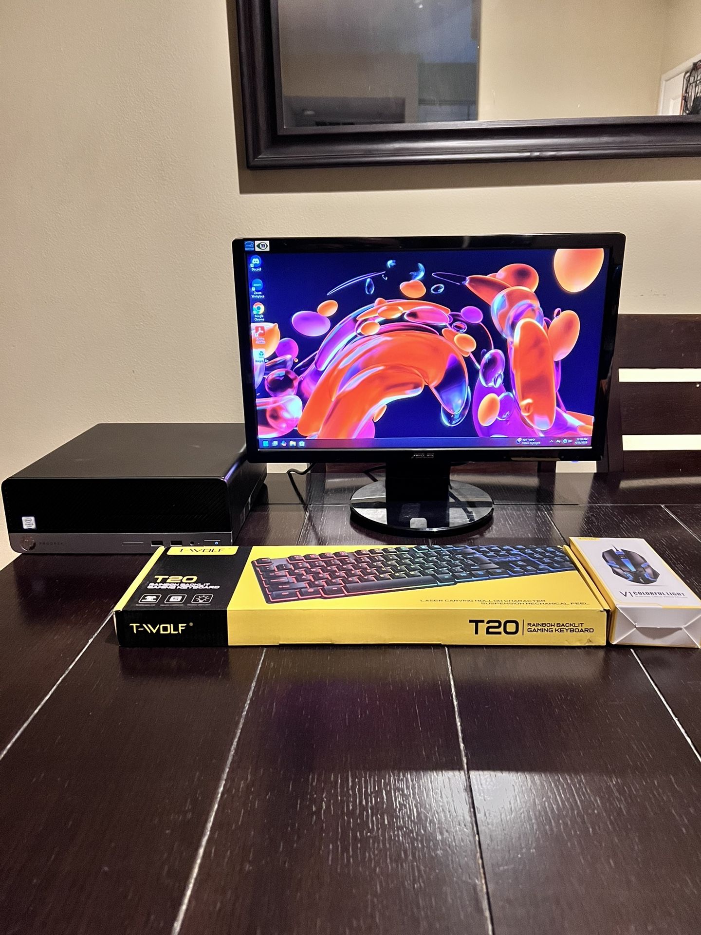 Computer & Monitor
