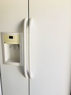 Ge white refrigerator