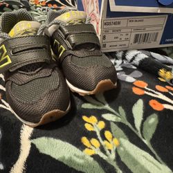 Toddler New Balance Tennis Shoes 