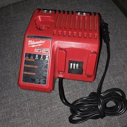 Milwaukee battery charger