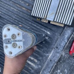 tsunami 2 farad capacitor and amplifier