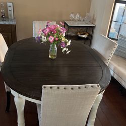 Dining room table and Chairs