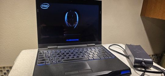Alienware M11x R2 Laptop