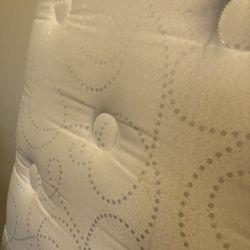 Hola Bendo Cochon  Bueno Bonito Barato  80 Marca Simons  Tamaño Twin . 