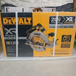 NEW DEWALT 20V XR CIRCULAR SAW 