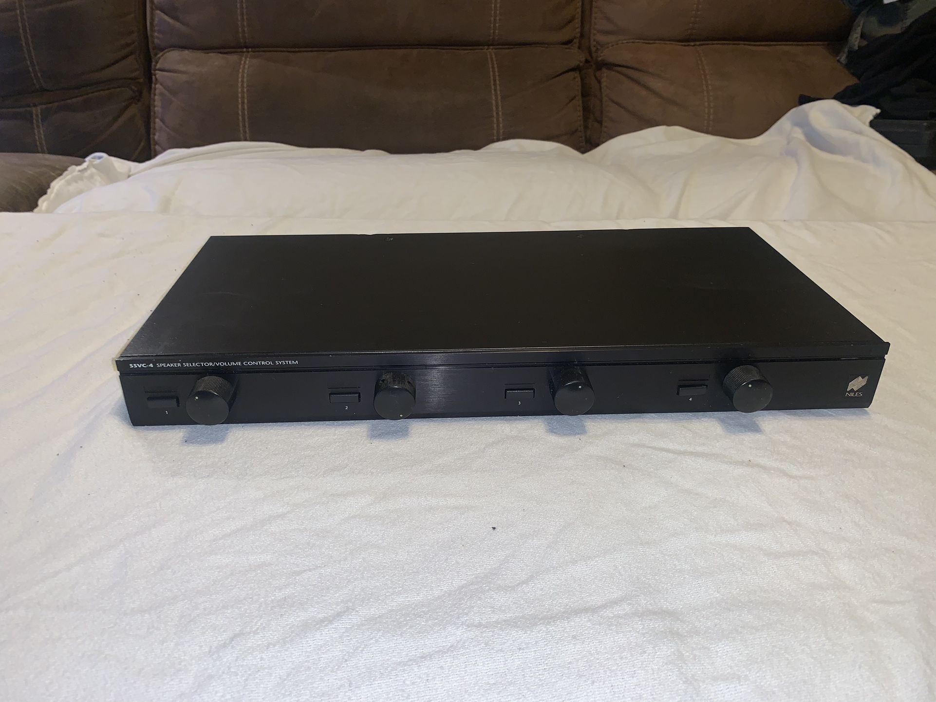 Niles SSVC Audio Speaker Selector/volume Control
