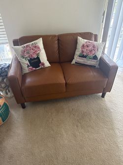 Ferranti 55” square arm loveseat