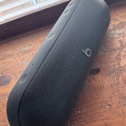 Beats Pill
