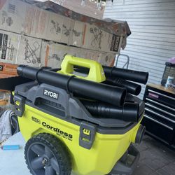 RYOBI ONE+ 18V 6 Gal. Cordless Wet/Dry Vacuum (Tool Only) with Hose, Crevice Tool, Floor Nozzle and Extension