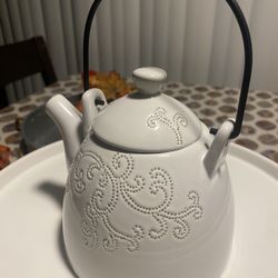 Tea Kettle 